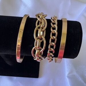 Bracelets Gold Tone Lot of 4 Fashion Jewelry Bangle Chain Cuff Festival Feminine
